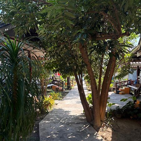 Pyramid Bangalow Ban Laem Sai Экстерьер фото