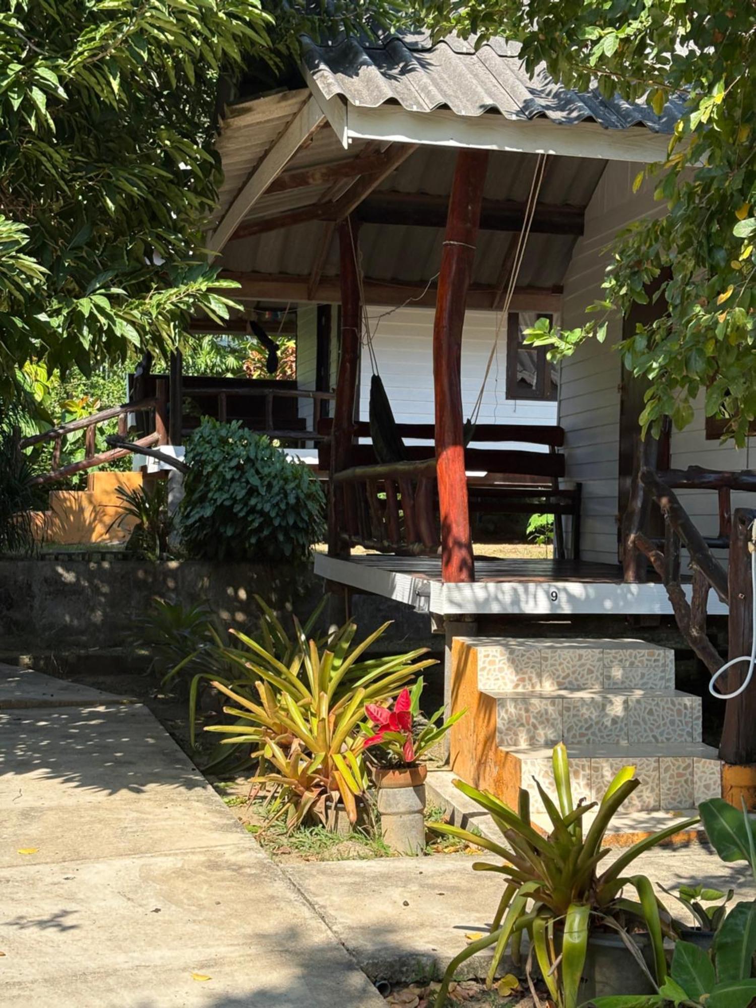 Pyramid Bangalow Ban Laem Sai Экстерьер фото